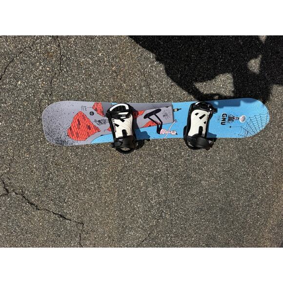 GNU Money Snowboard 2019 EUC 152cm - Picture 5 of 6